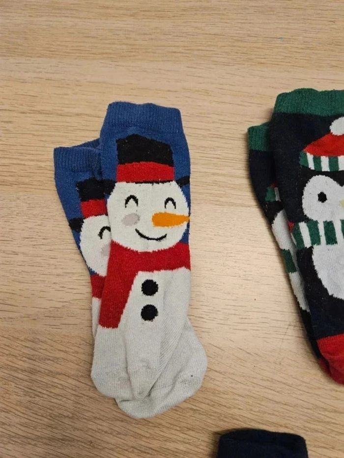 5 paires de chaussettes Noël 23/26 - photo numéro 3