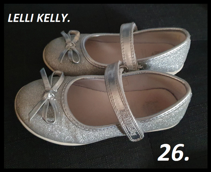 Belle ballerine Lelli Kelly argenté T: 26