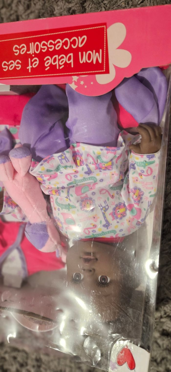 Poupée et ses accessoires mojy - photo numéro 10