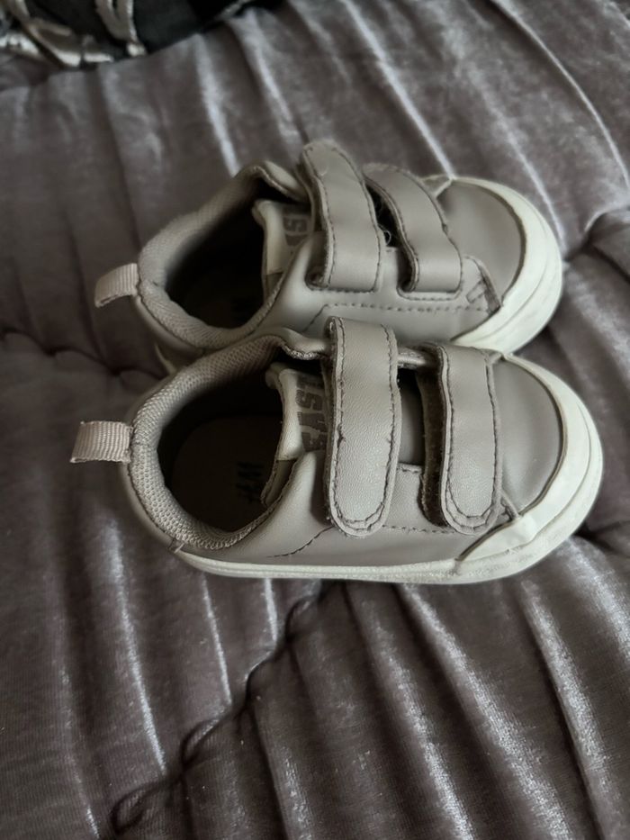 Chaussure - photo numéro 2