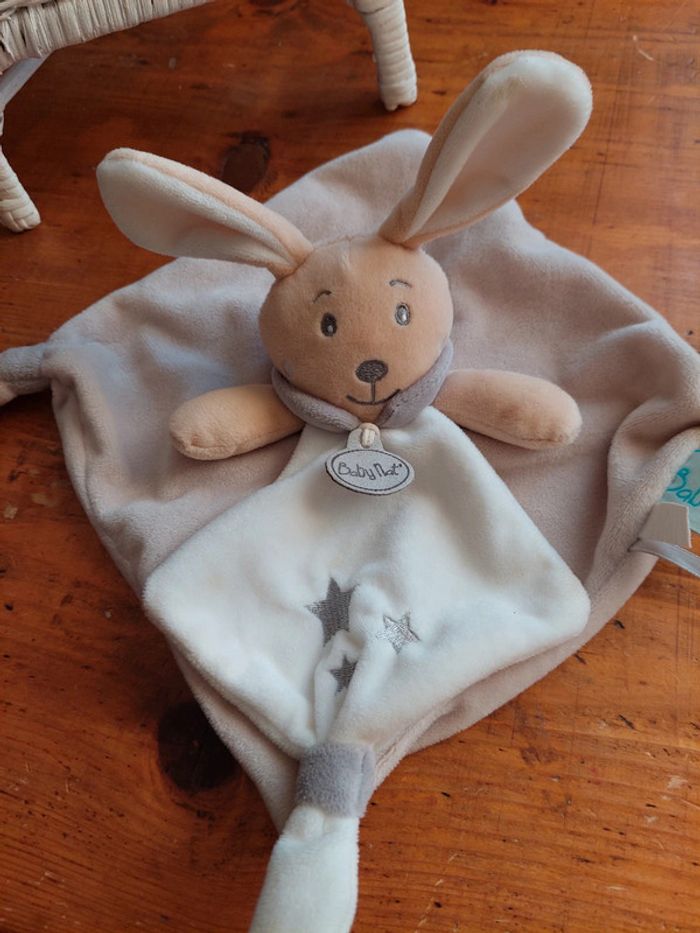 Doudou plat Lapin beige blanc gris étoiles Perlim Baby nat - photo numéro 2