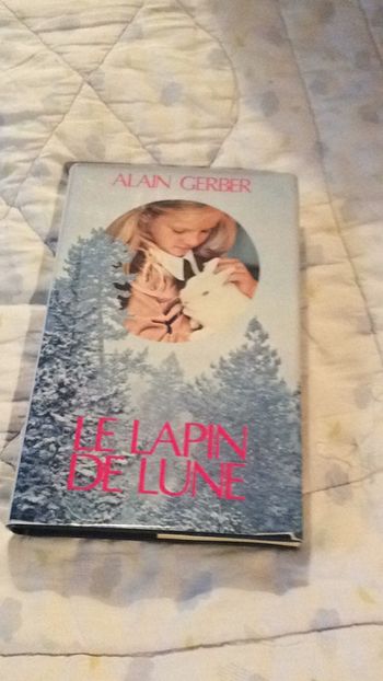 #le lapin de la lune par Alain Gerber
