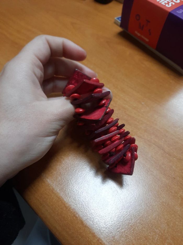 Bracelet large perle rouge bordeaux élastique - photo numéro 4