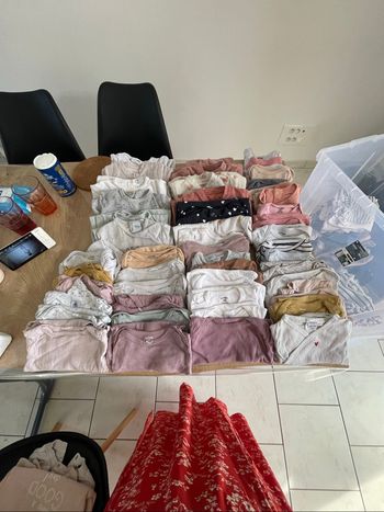 Lot de vêtements en taille 6 mois printemps/ hiver fille