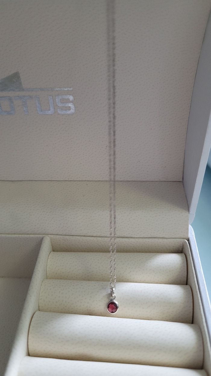 Collier avec pierre violette - photo numéro 3