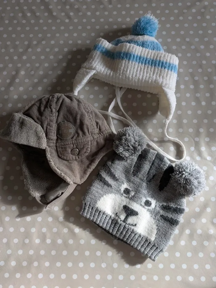 Lot de 3 bonnets bébé