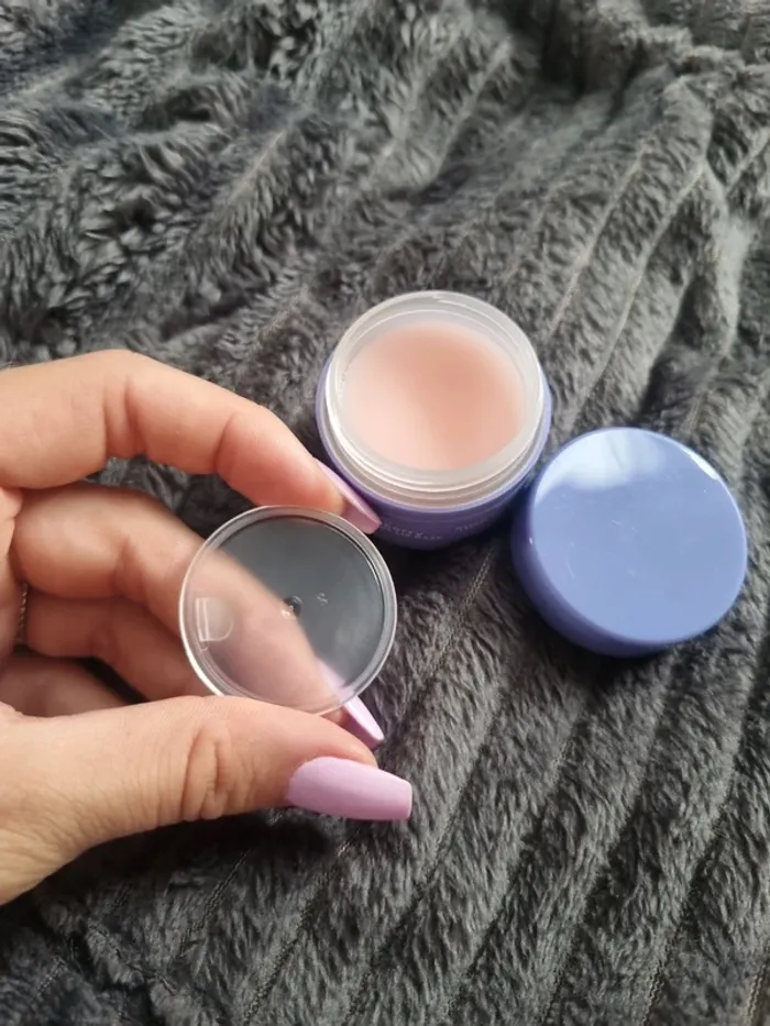 masque de nuit pour les levres framboise primark - photo numéro 2