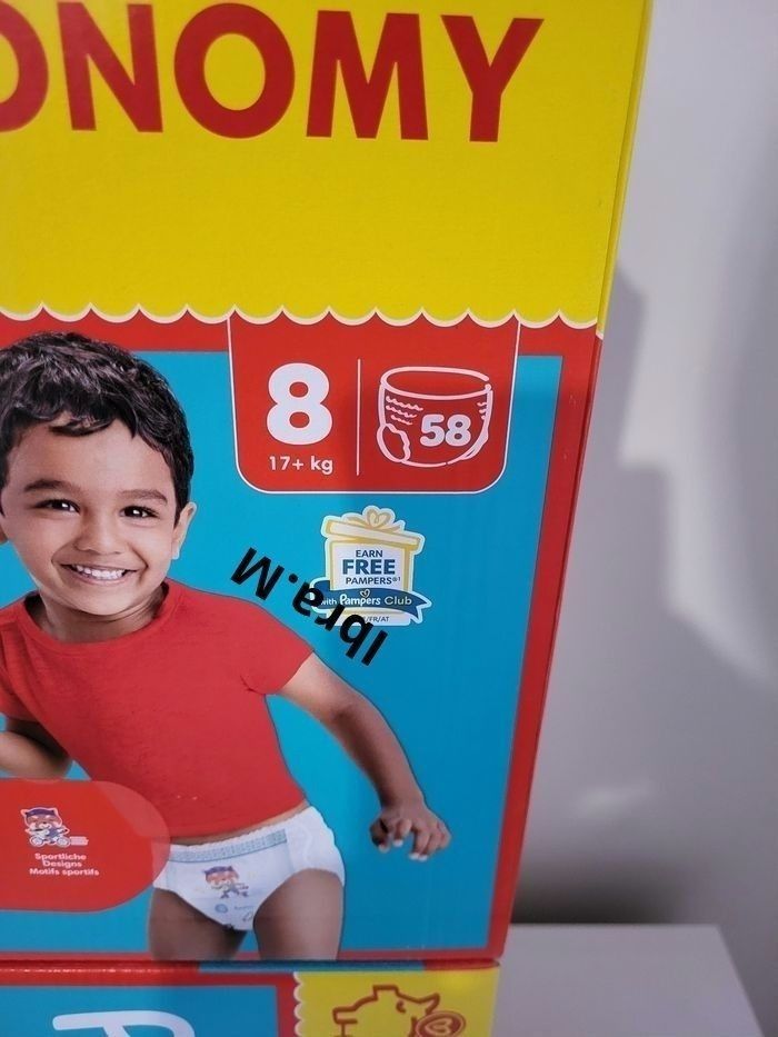 Couches pampers pants taille 8 - photo numéro 2