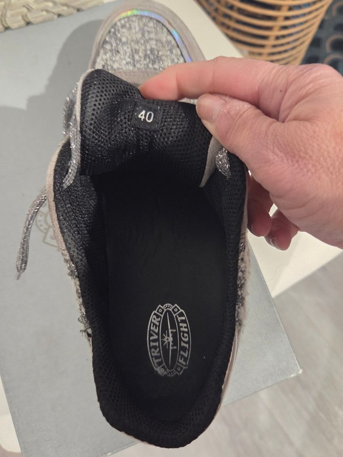 Baskets grises cuir et tissu Triver Flight P 40 - photo numéro 6