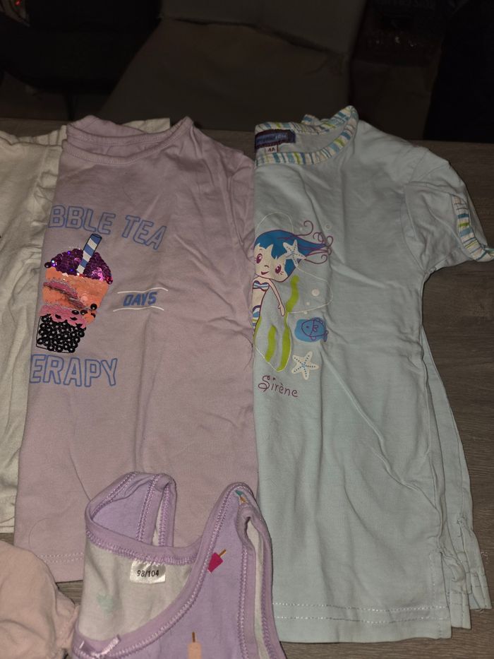 Lot 7 t-shirts sans marque 4ans - photo numéro 3