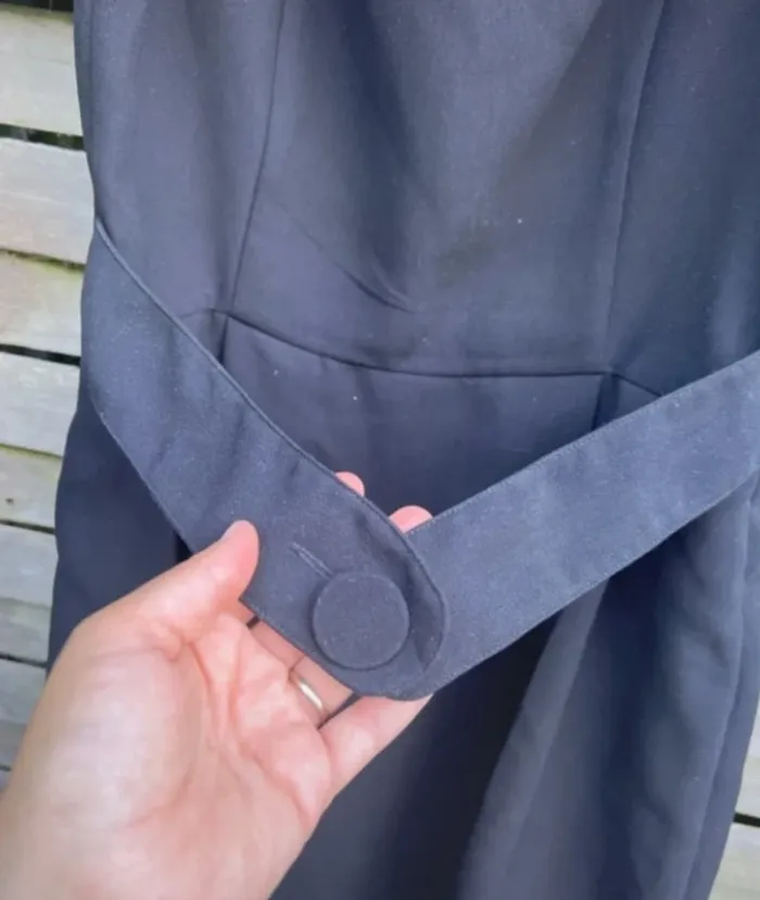 Élégante robe noire Laura Clément vendue par La Redoute, taille 38, en très bon état. - photo numéro 3