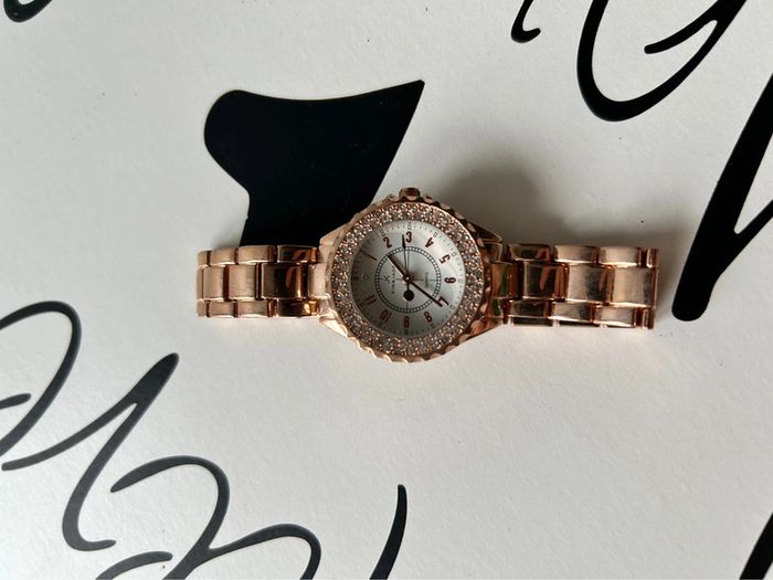 Montre femme - photo numéro 5