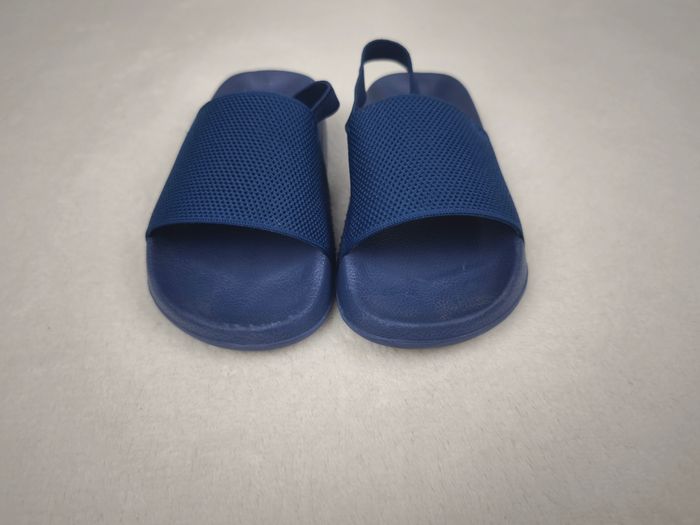 Claquette avec Bride Bleu Marine Kiabi Garçon pointure 25 - photo numéro 9