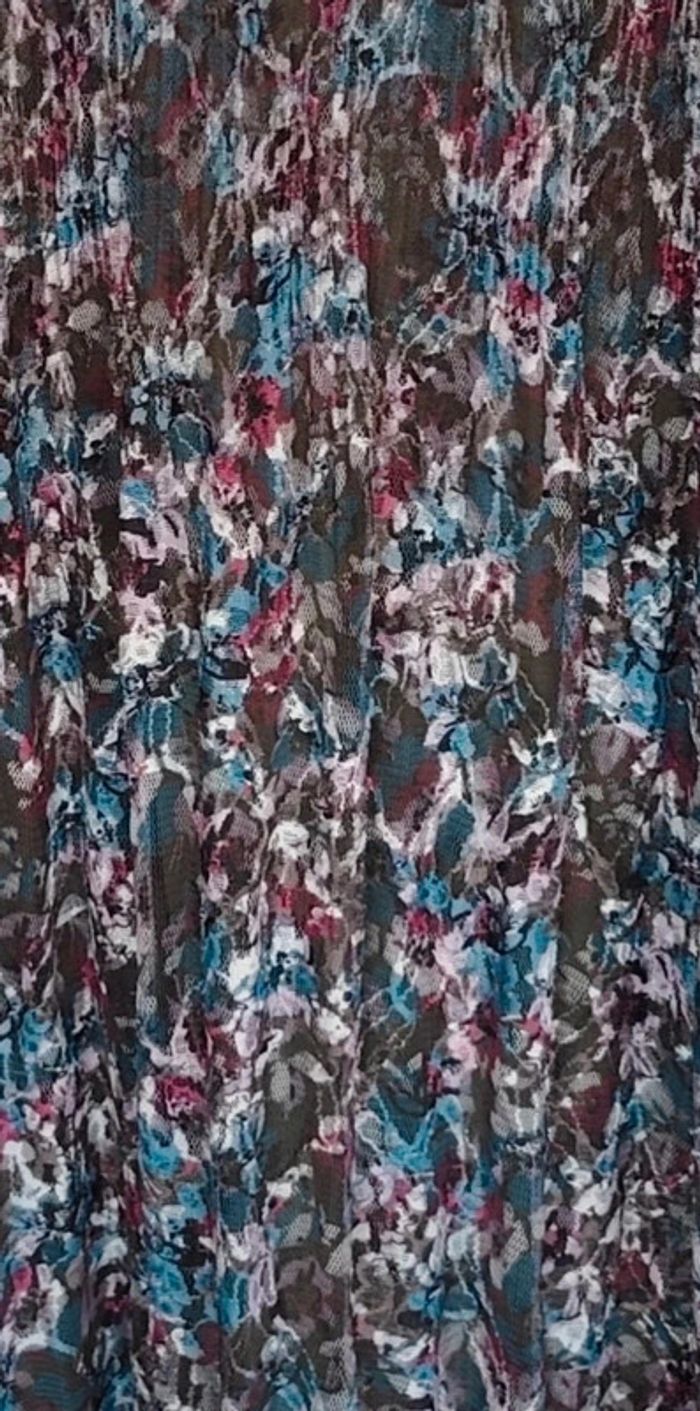 Robe vaporeuse en dentelle - Taille 40 - Effet plissé Riu - photo numéro 8