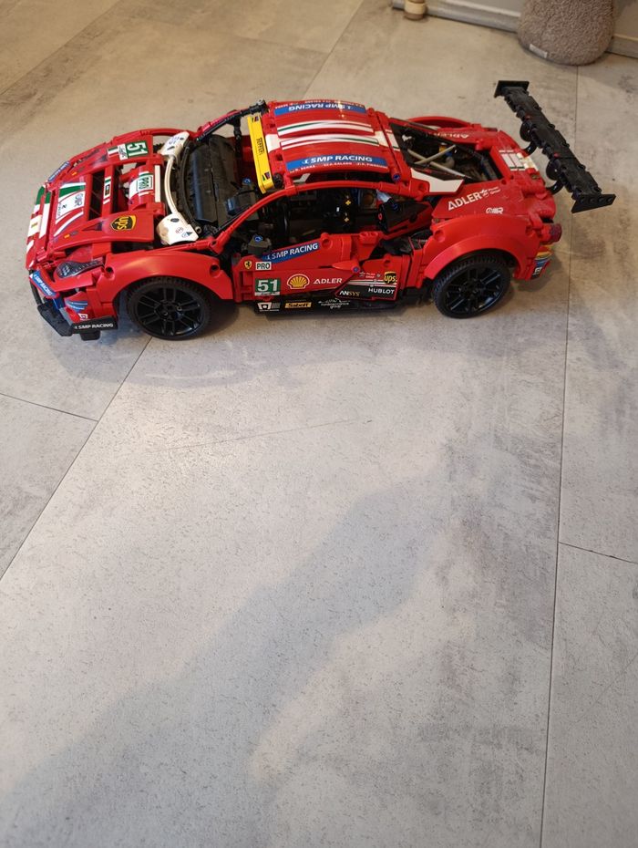 Lego ferrari 488 GTE 42125 - photo numéro 3