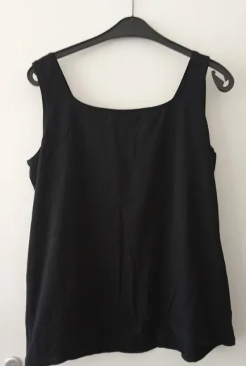 Débardeur femme ⭐ très bon état ⭐ Taille XXL ⭐ M&S mode