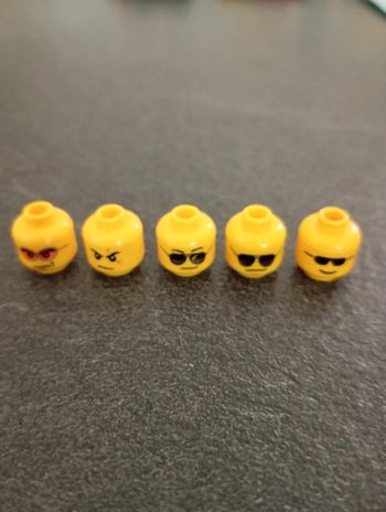 5 têtes figurines lego
