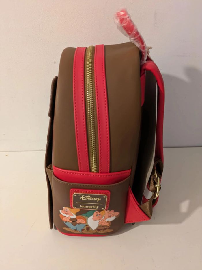 Sac à dos Loungefly Balnche Neige Lenticular - photo numéro 2