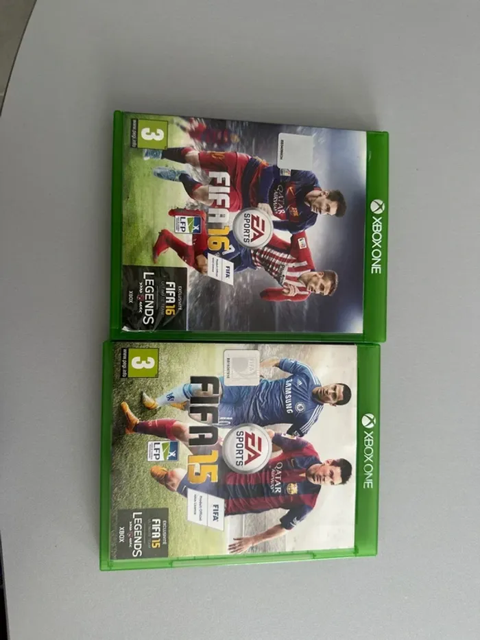 Jeux vidéos Xbox One Fifa 15 Fifa 16