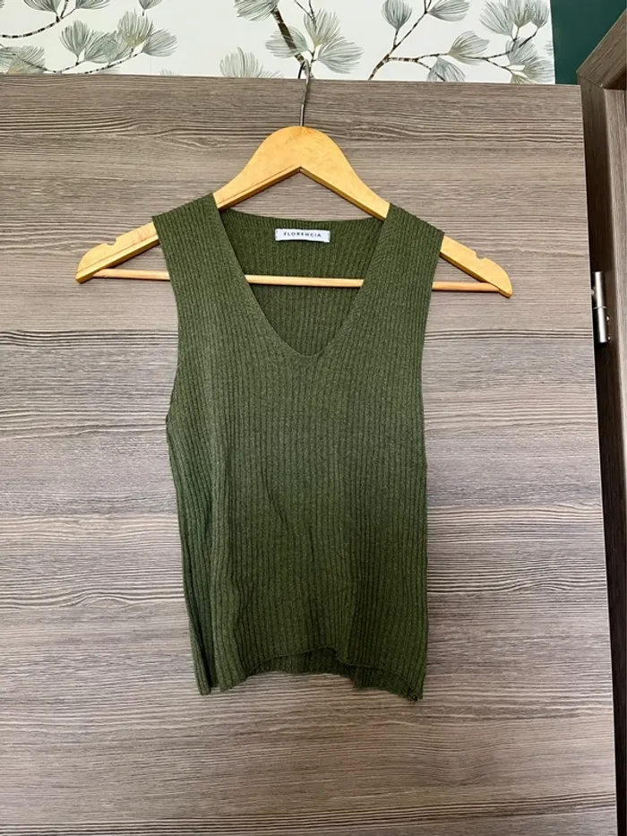 Top cannelé vert olive estival Florencia S