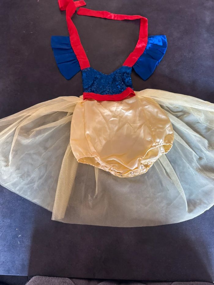 Déguisement bébé blanche neige