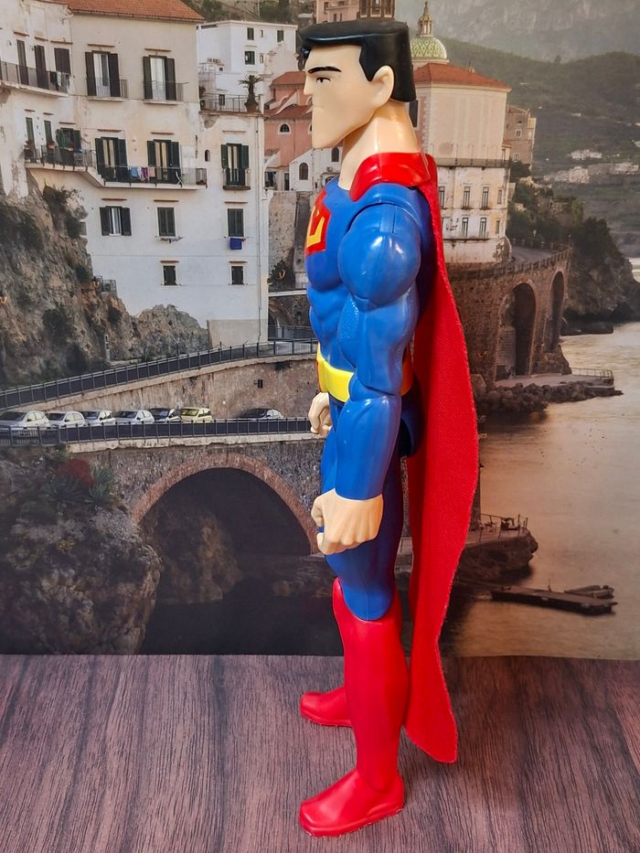 Figurine superman bleue et  rouge justice league - photo numéro 4