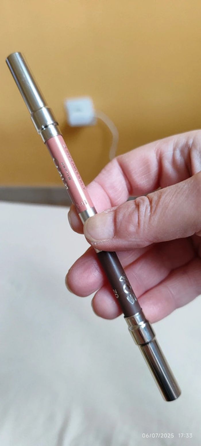 Kiko Holiday Fable Lasting Duo Eye Pencil Teinte 02 - photo numéro 7