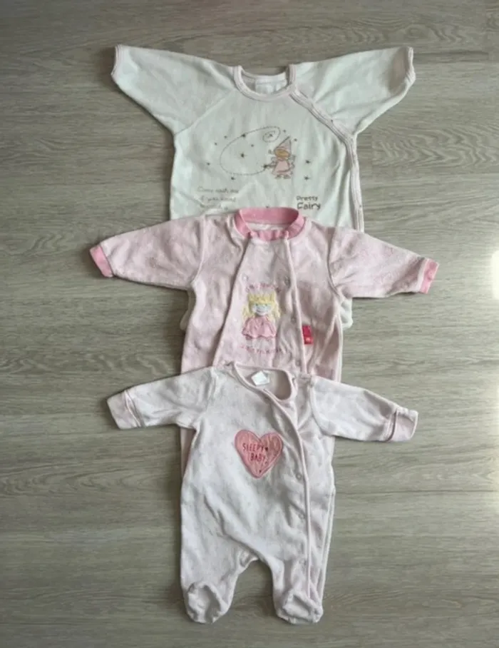 Lot de pyjamas en velours 1 mois