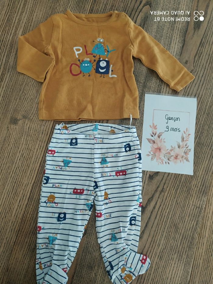 Pyjama 2pieces  neuf 9mois