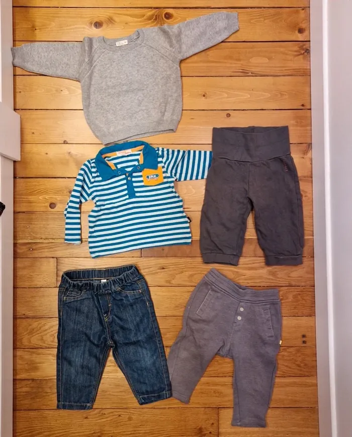 Lot de vêtements bébé 9 mois