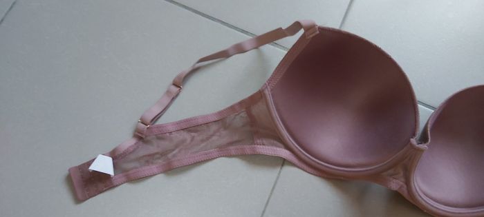 Soutien-gorge coqué 100C - photo numéro 7