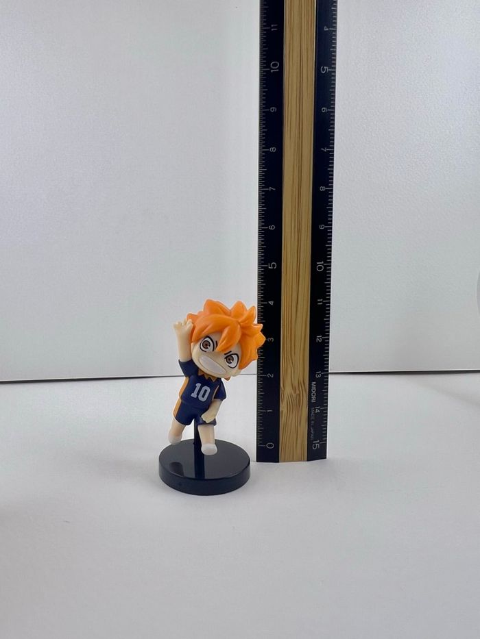 Lot 7 mini figurines Haikyuu + Pin’s offert - photo numéro 5