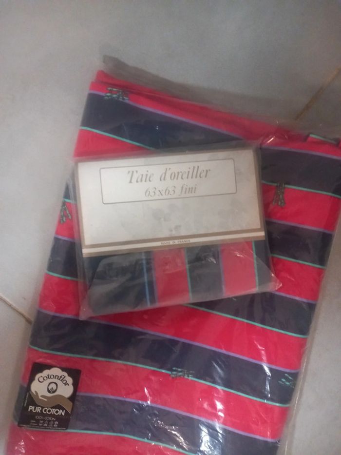 Drap et taie oreiller vintage - photo numéro 3