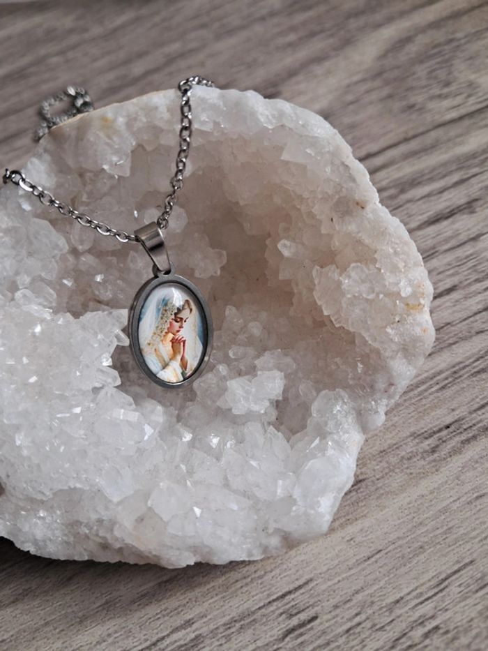 Collier médaillon vierge marie - photo numéro 2
