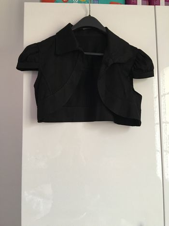 Boléro Taille m neuf