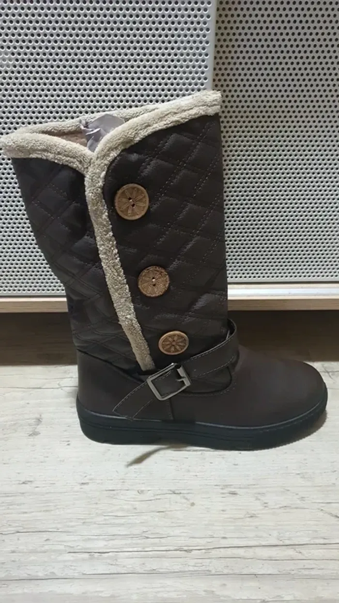 bottes fourrees neuves
