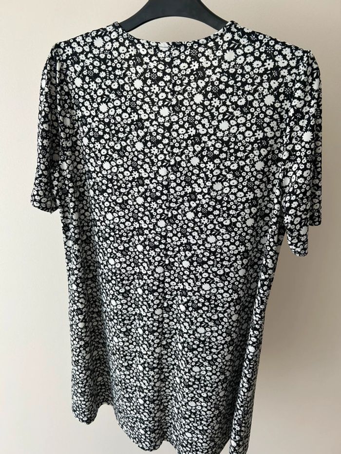 Robe à fleurs • Kiabi • taille XL - photo numéro 3