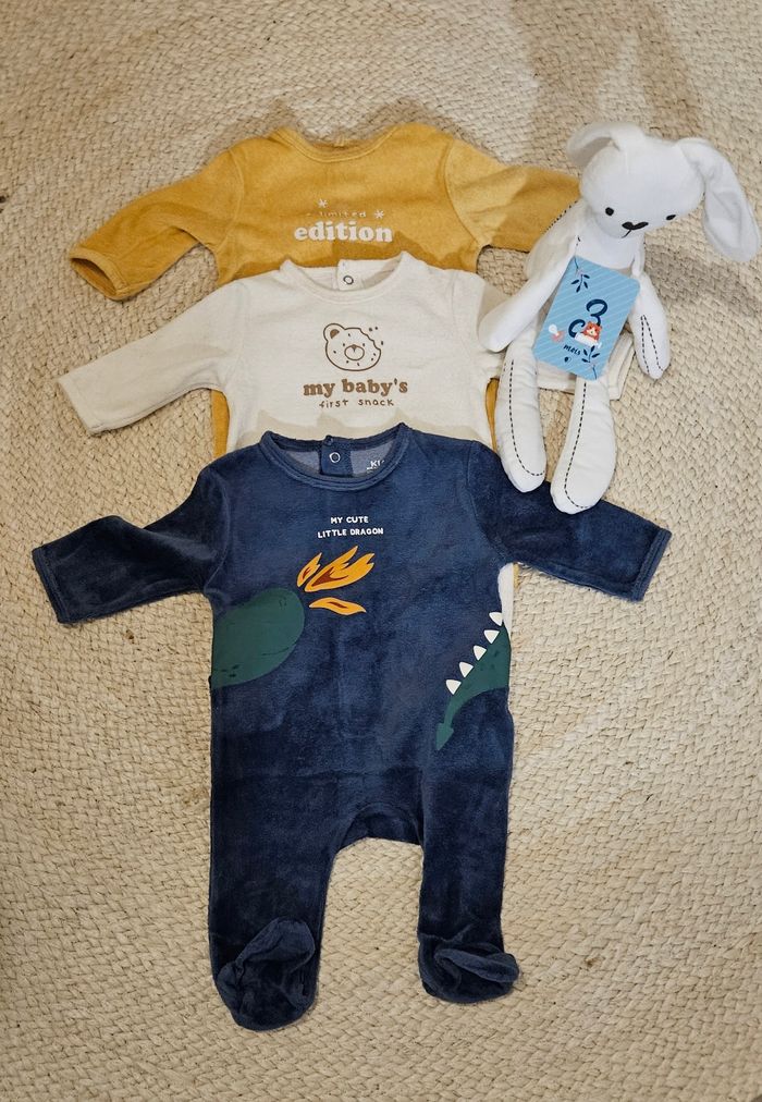 Lot 3 pyjamas velours 3mois