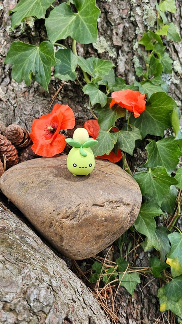 Super figurine Pokemon Nintendo olivini effet gomme