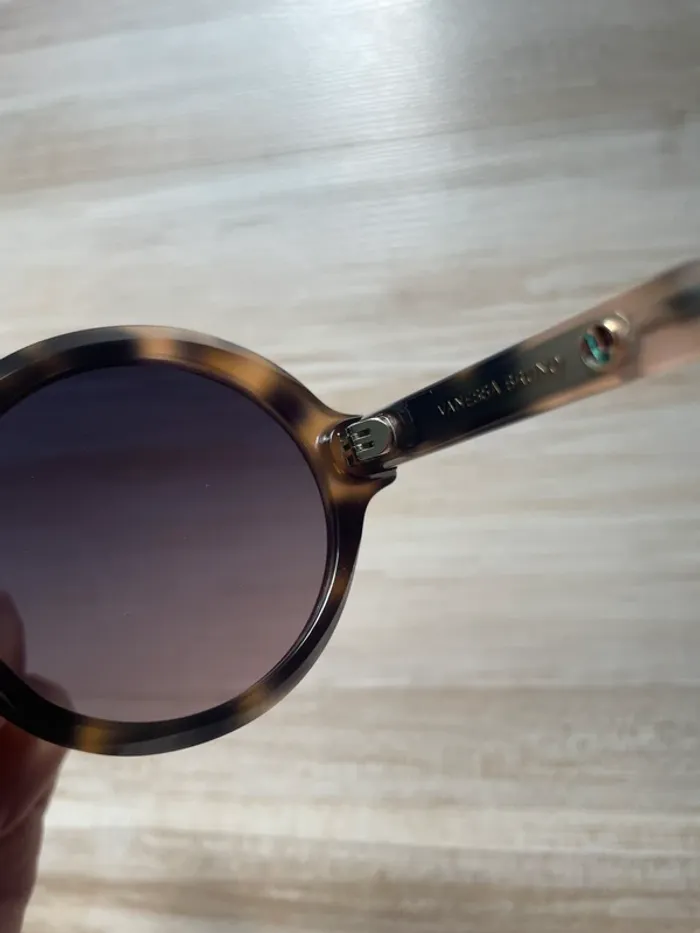 Lunettes de soleil Vanessa Bruno - photo numéro 3