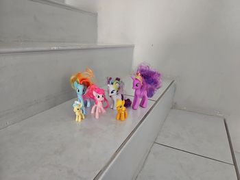 Lot de 6 petits poneys v12