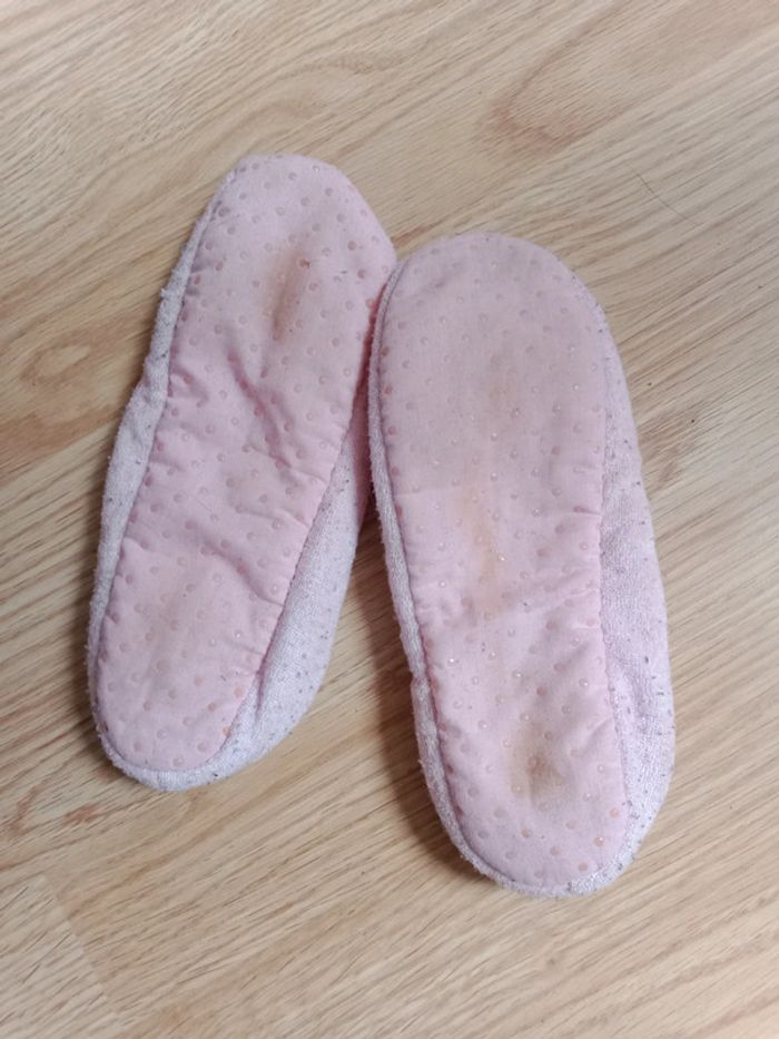 Chaussons anti dérapants 32 🌞 - photo numéro 2