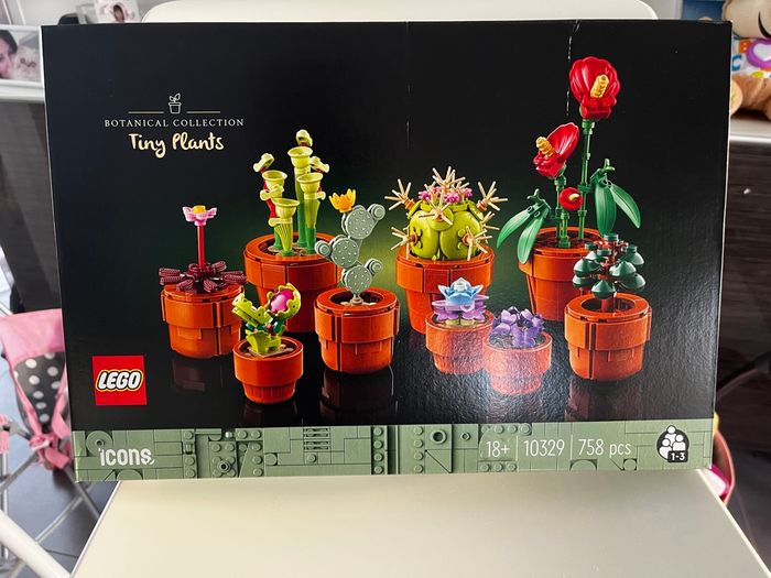 Lego Icons 10329 les plantes miniatures.