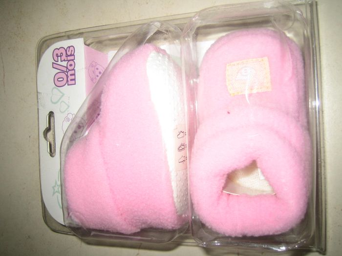 chausson rose de 0 à 3 mois neuf dans emballage d'origine