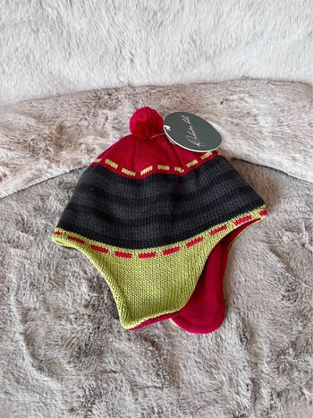 Beau bonnet de marque orchestra taille 47 soit 6-12 mois intérieur polaire (1023)