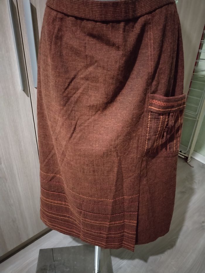 Jupe mi-longue taille 44