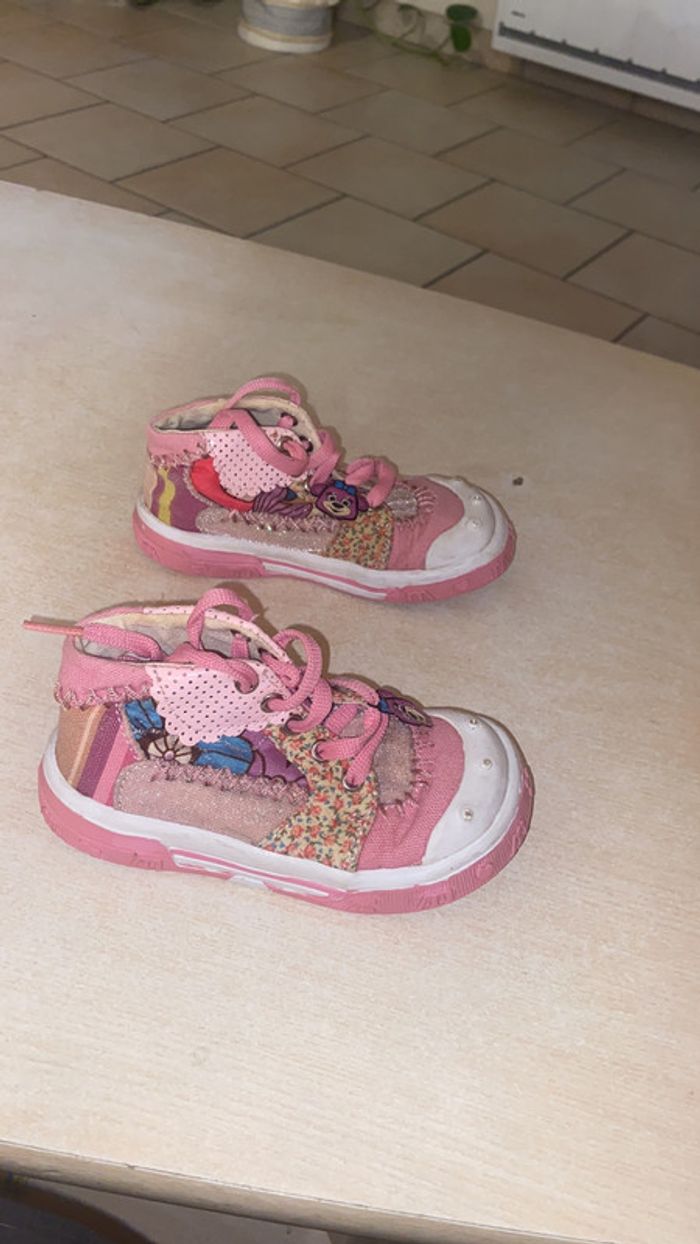 Basket Taille 25 - photo numéro 5