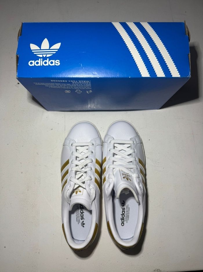 Adidas blanches dorées T38 neuves - photo numéro 3