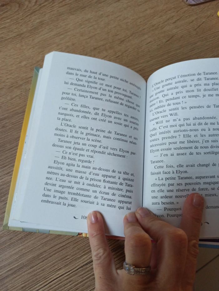 Livre bibliothèque rose witch - photo numéro 4