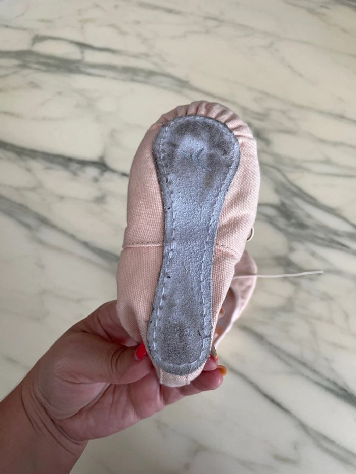 Chaussons de danse t 28 - photo numéro 2